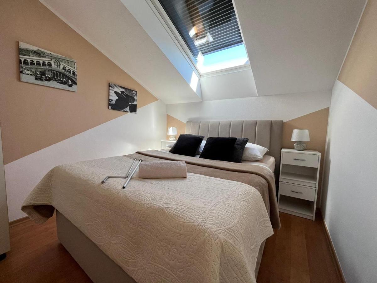 Apartments Four You-With Sea View Zadar Ngoại thất bức ảnh